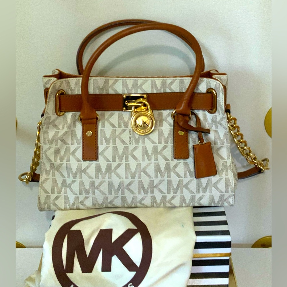 MICHAEL Michael Kors Hamilton Signature Logo Medium Satchel